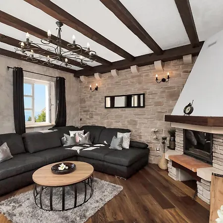 Ferienhaeuser In Makarská