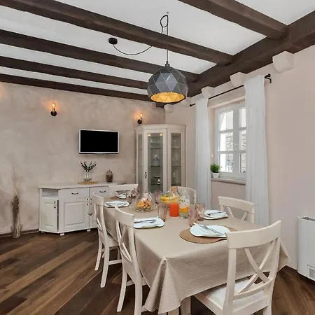 Ferienhaeuser In Vila *