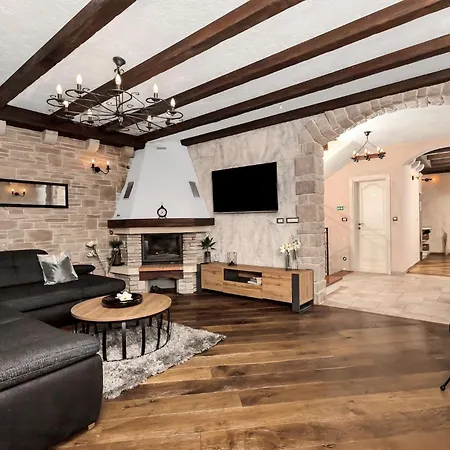 Ferienhaeuser In Makarská