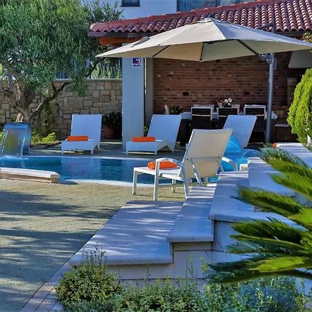 Ferienhaeuser In * Makarská