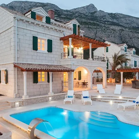 Vila Ferienhaeuser In