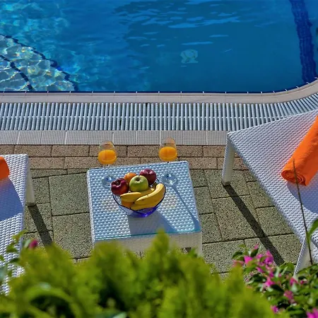 Ferienhaeuser In Makarská